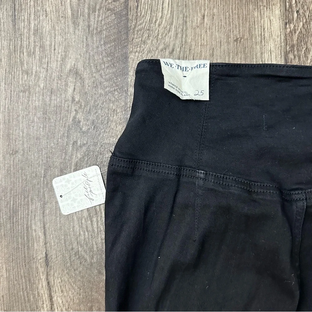 FREE PEOPLE - We The Free High Rise Flared Black Noir Pants Size 25 - Picture 5 of 6